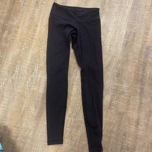 Black lululemon leggings